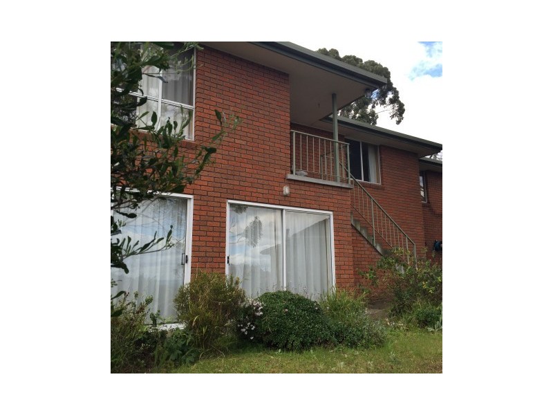 41 Robin Court, Lindisfarne TAS 7015