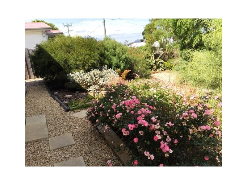 13 First Avenue, Midway Point TAS 7171