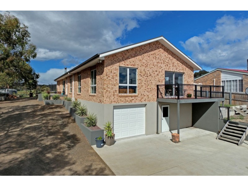 16 Neagarra Street, Dodges Ferry TAS 7173