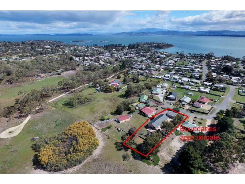 16 Neagarra Street, Dodges Ferry TAS 7173
