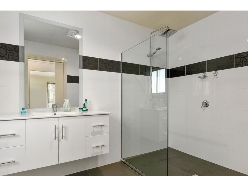 16 Neagarra Street, Dodges Ferry TAS 7173