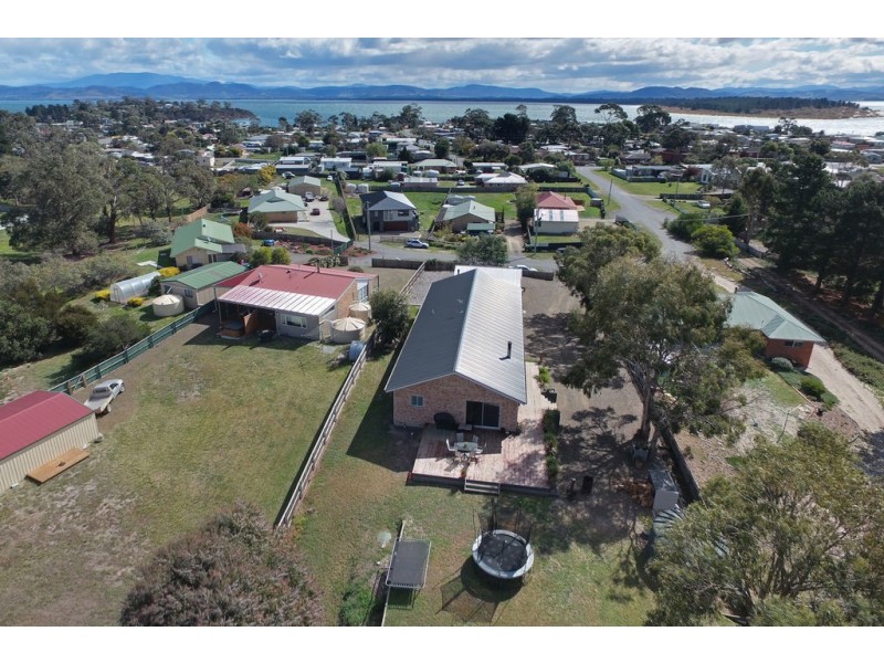 16 Neagarra Street, Dodges Ferry TAS 7173