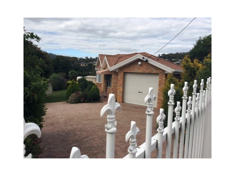 8 Quarry Road, Mornington TAS 7018