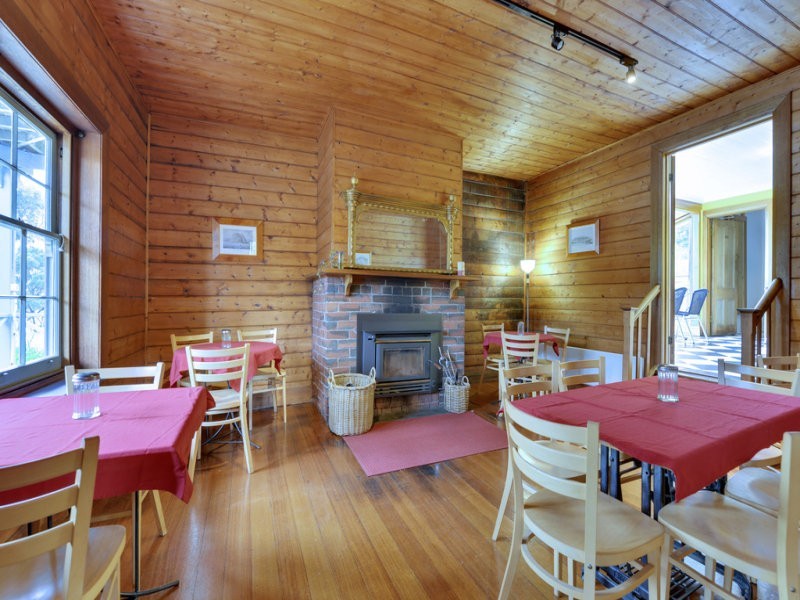 5131 Arthur Highway, Eaglehawk Neck TAS 7179