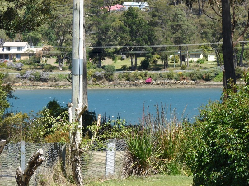 100 Old Jetty rd, Eaglehawk Neck TAS 7179