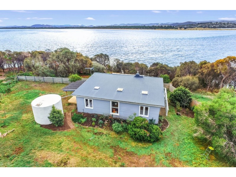 80 Tiger Head Road, Dodges Ferry TAS 7173