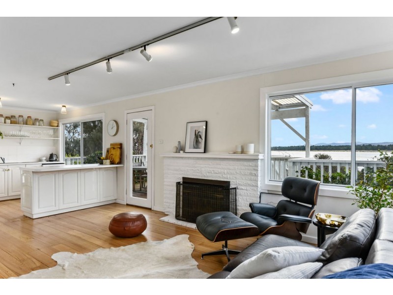 80 Tiger Head Road, Dodges Ferry TAS 7173