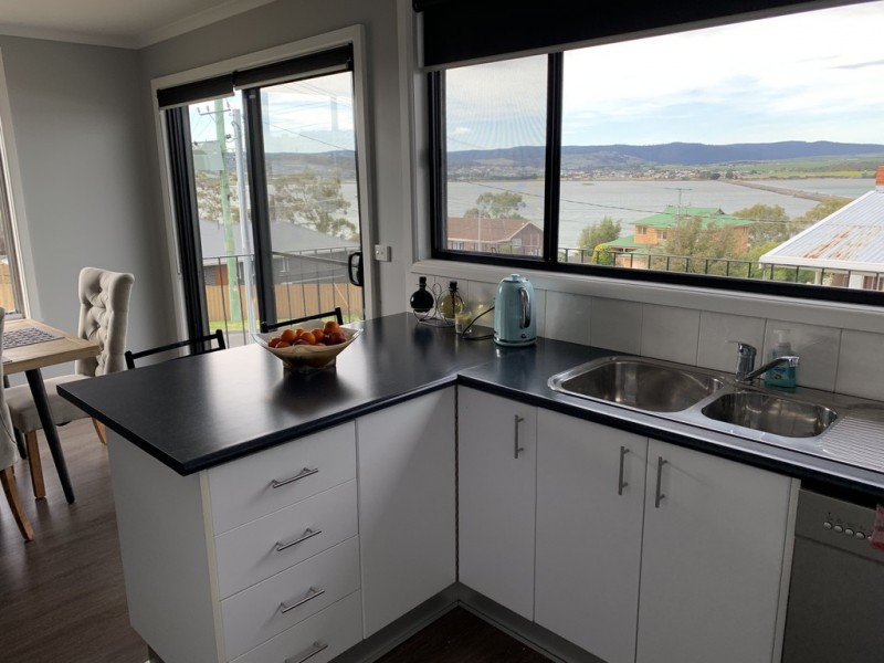 11A Beach Road, Midway Point TAS 7171