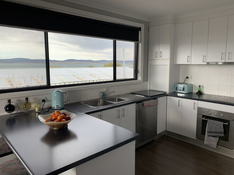 11A Beach Road, Midway Point TAS 7171