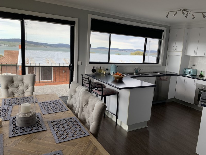 11A Beach Road, Midway Point TAS 7171