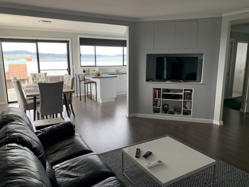 11A Beach Road, Midway Point TAS 7171