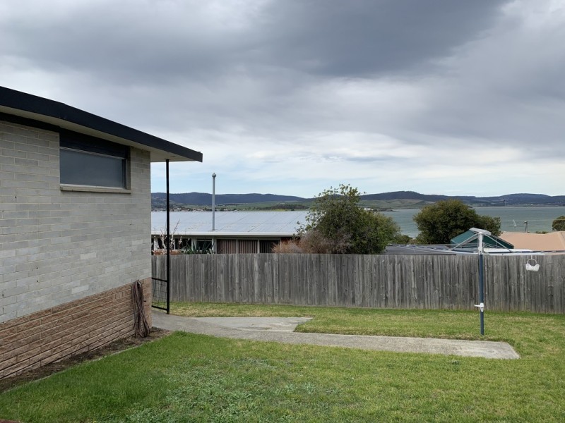 11A Beach Road, Midway Point TAS 7171
