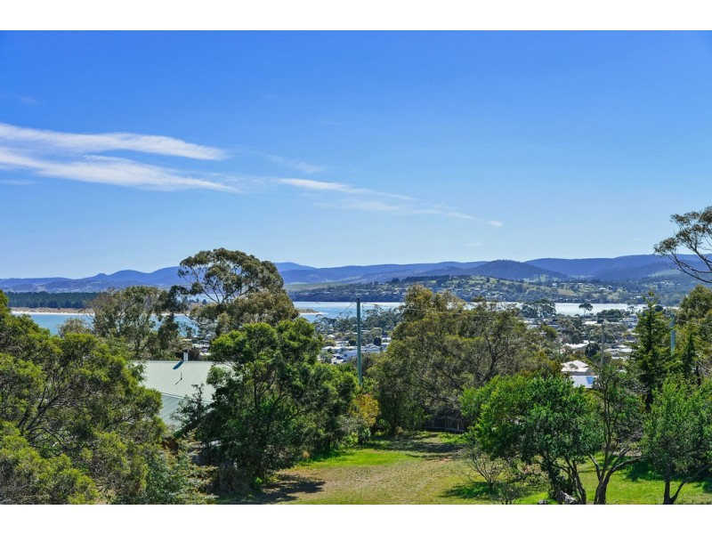 61 Signal Hill Road, Dodges Ferry TAS 7173