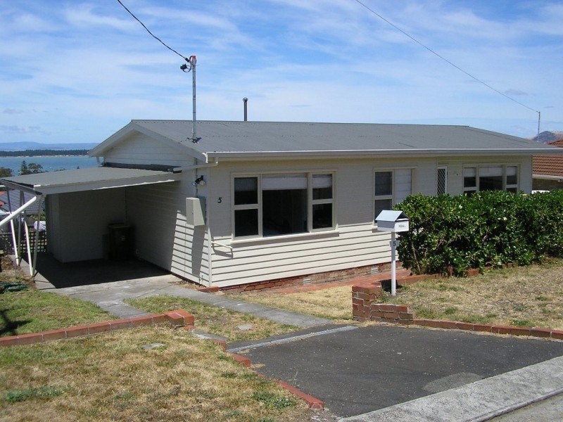 5 Darwin Street, Midway Point TAS 7171