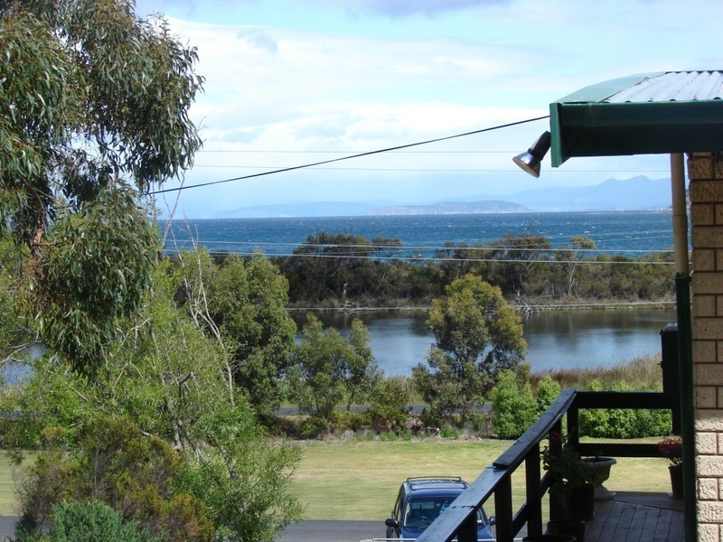 10 Lagoon rd, White Beach TAS 7184