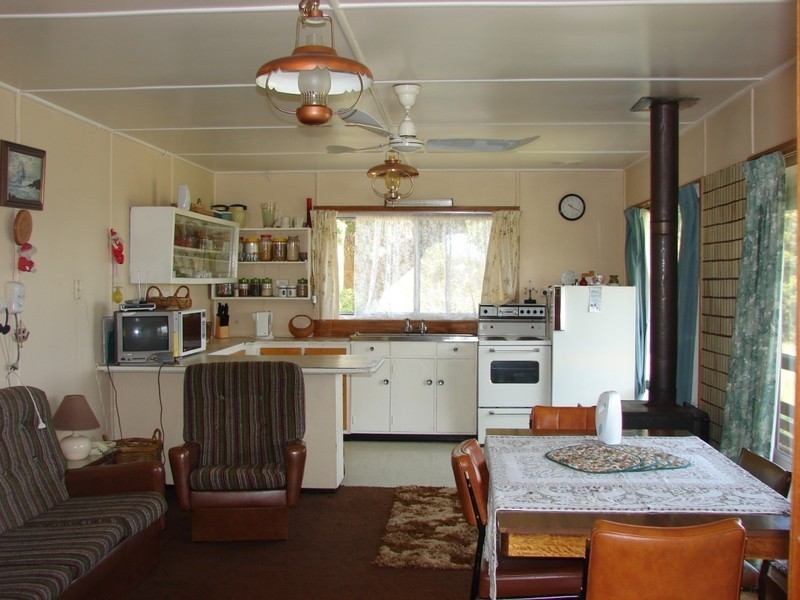 10 Lagoon rd, White Beach TAS 7184