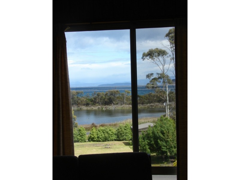 10 Lagoon rd, White Beach TAS 7184
