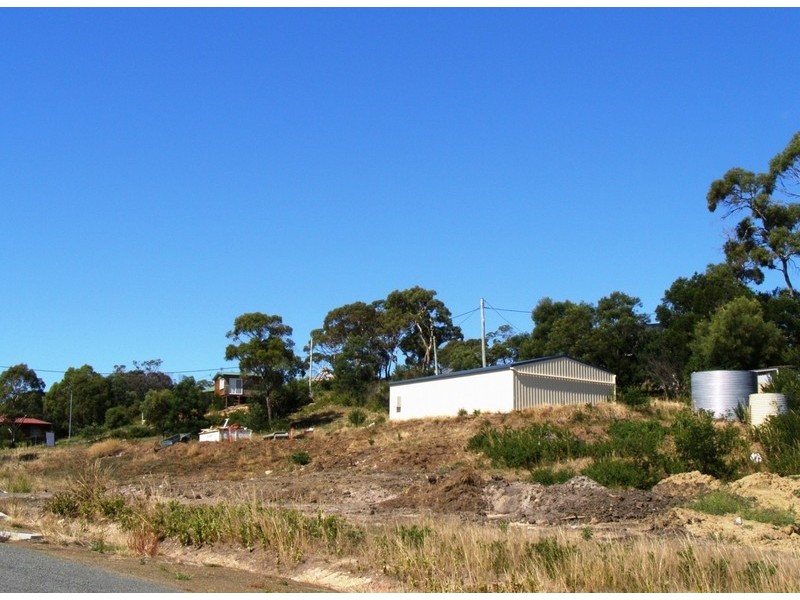 1 ESTHER COURT, Dodges Ferry TAS 7173