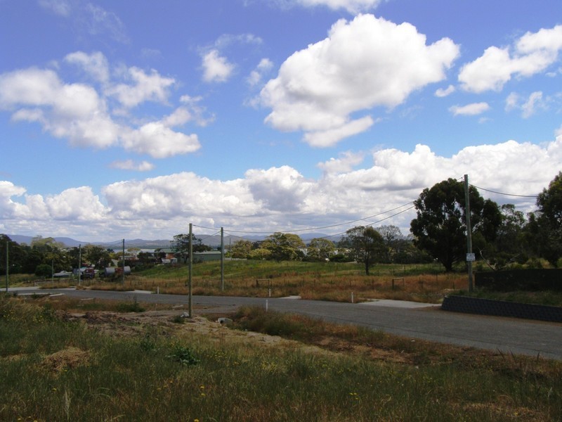 1 ESTHER COURT, Dodges Ferry TAS 7173