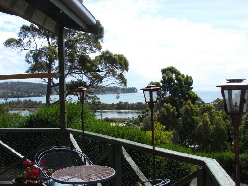 25 Lagoon rd, White Beach TAS 7184
