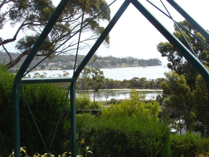 25 Lagoon rd, White Beach TAS 7184