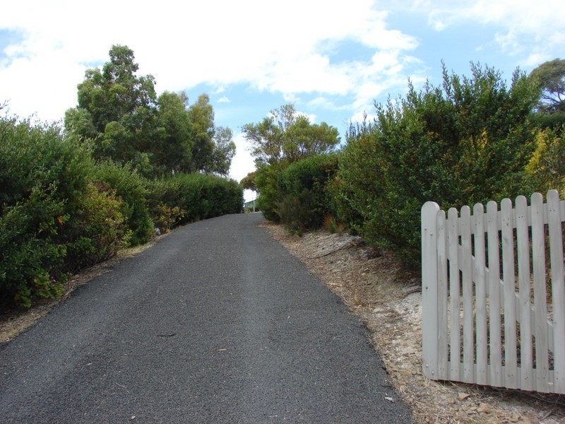 23 Lagoon rd, White Beach TAS 7184