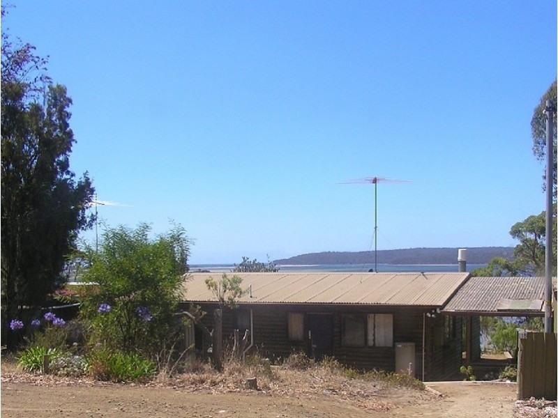 18 CRAIGS HILL ROAD, Boomer Bay TAS 7177
