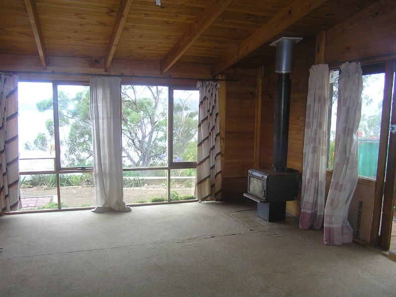 18 CRAIGS HILL ROAD, Boomer Bay TAS 7177