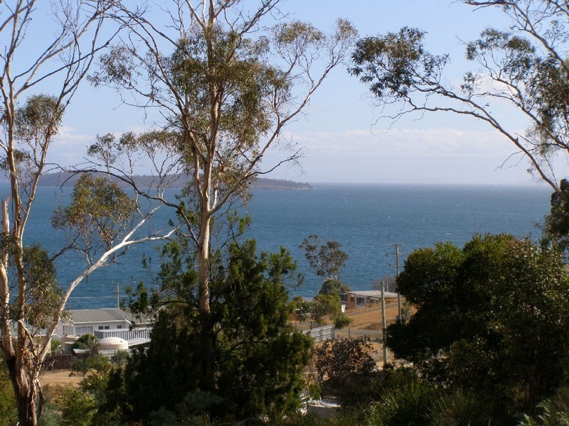 1  OAK STREET, Primrose Sands TAS 7173
