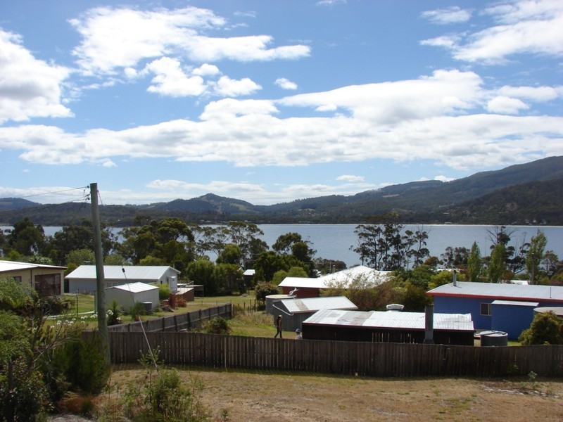 6 Kingsley Court, White Beach TAS 7184