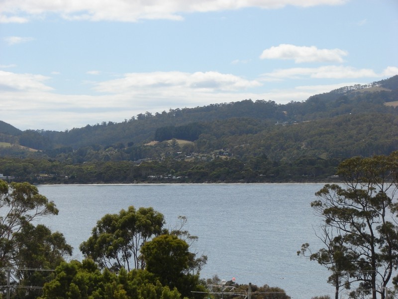 6 Kingsley Court, White Beach TAS 7184