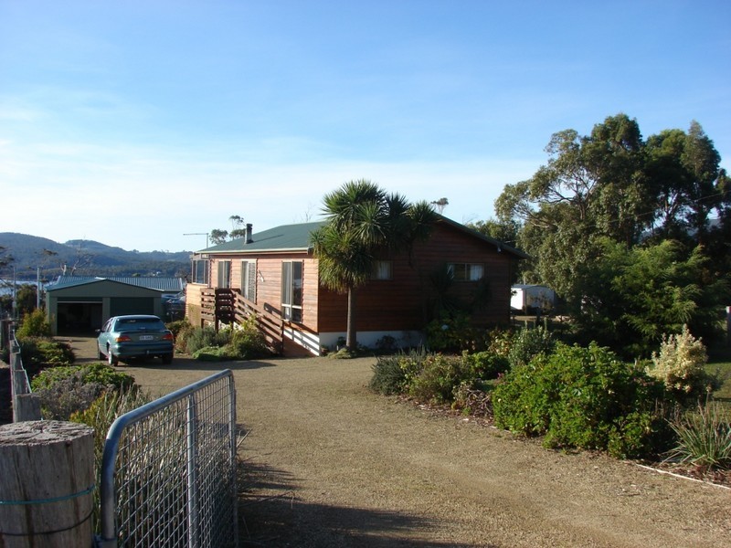25 Wedge Avenue, White Beach TAS 7184