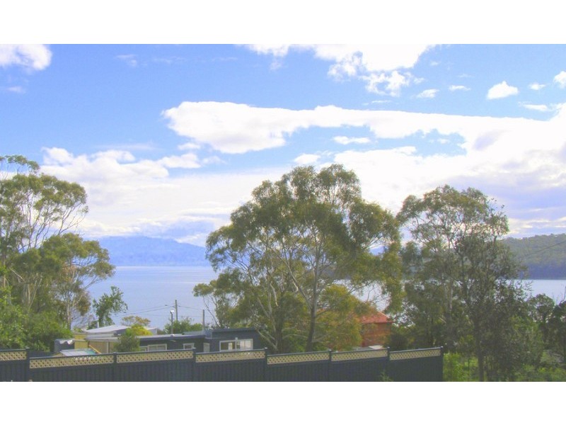 18 Erica Road, Primrose Sands TAS 7173