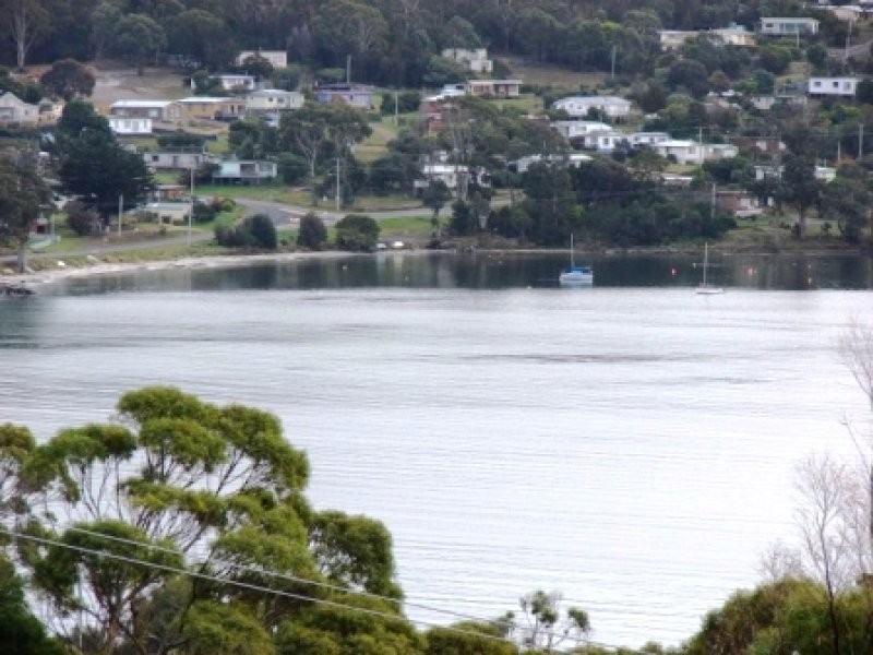 80 Lagoon Road, White Beach TAS 7184
