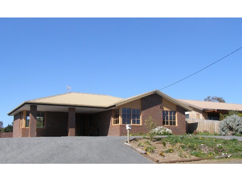 2 Carlton Beach Road, Dodges Ferry TAS 7173