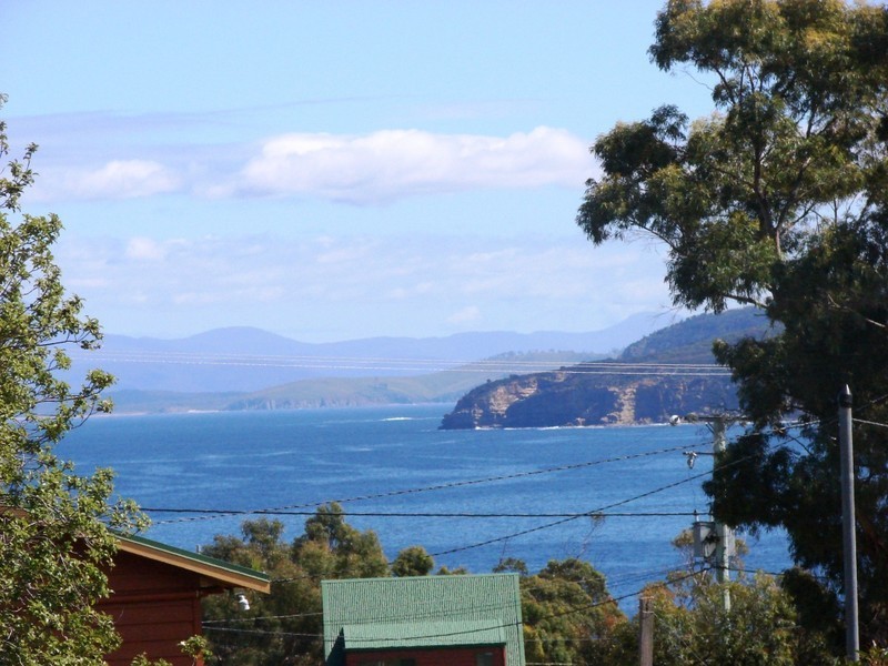 16 Skeggs avenue, White Beach TAS 7184