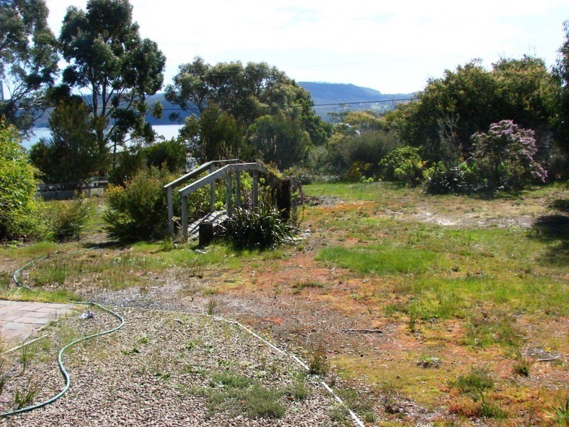 16 Skeggs avenue, White Beach TAS 7184