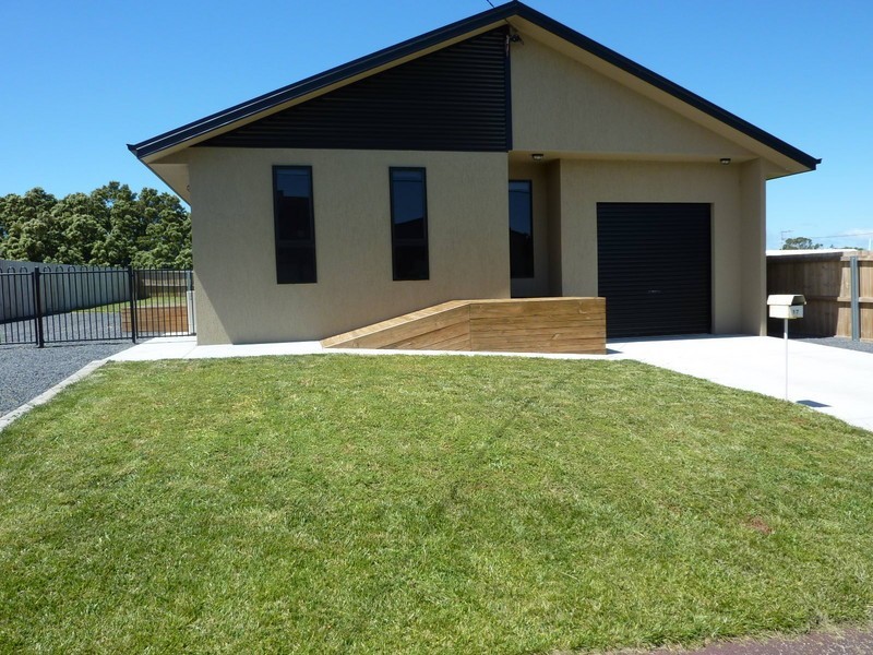 17 KRUVALE COURT, Primrose Sands TAS 7173