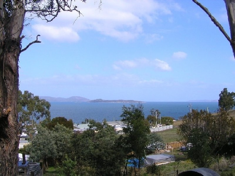 5 Oak Street, Primrose Sands TAS 7173