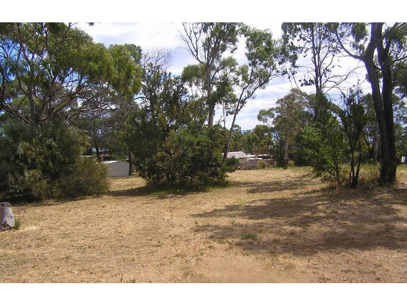 2-4 EASTLAUGH STREET (off North Street), Dodges Ferry TAS 7173