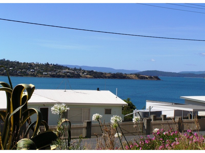 32 CARLTON BLUFF ROAD, Primrose Sands TAS 7173