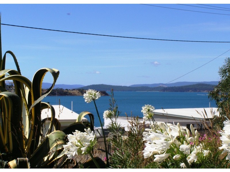 32 CARLTON BLUFF ROAD, Primrose Sands TAS 7173