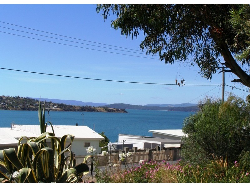 32 CARLTON BLUFF ROAD, Primrose Sands TAS 7173