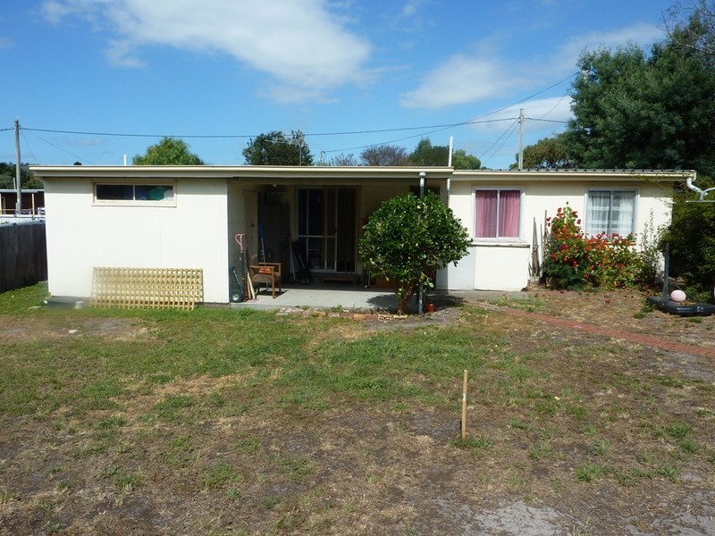 14 Tenth Avenue, Dodges Ferry TAS 7173