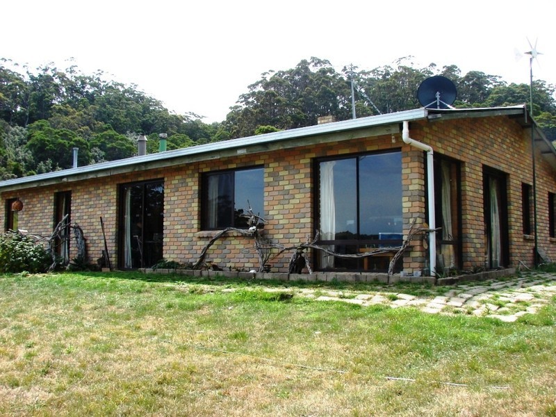 760 Roaring Beach Road, Nubeena TAS 7184