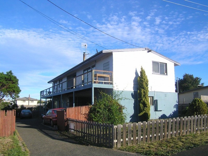 2 Hoffman Street, Midway Point TAS 7171