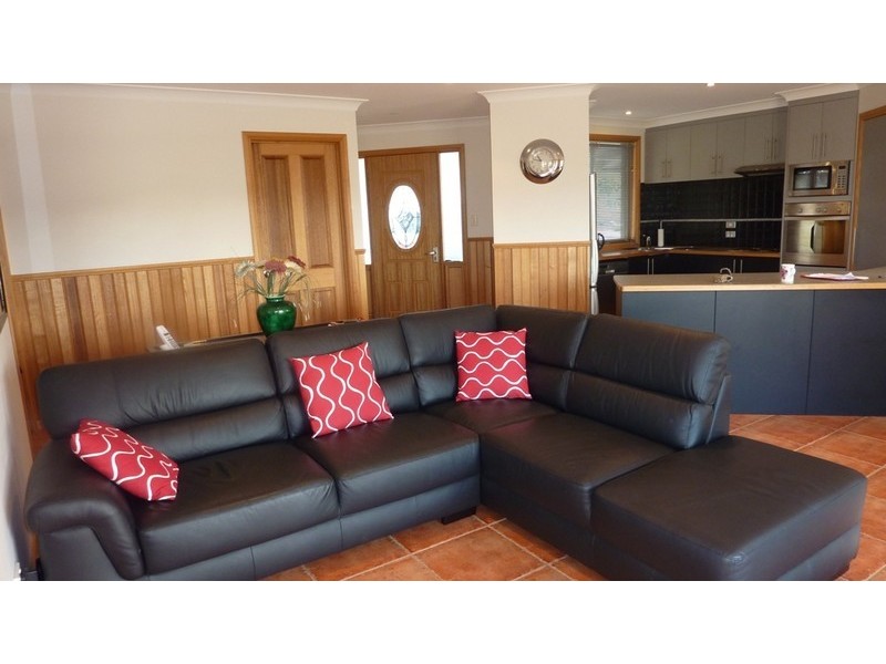 10 Lakeland Drive, Forcett TAS 7173