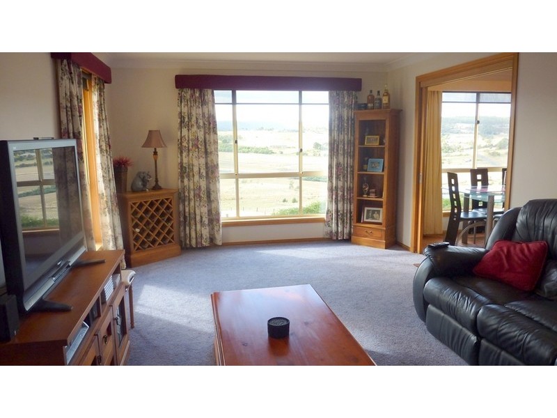 10 Lakeland Drive, Forcett TAS 7173