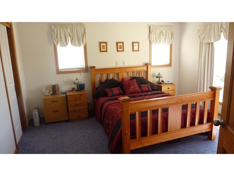 10 Lakeland Drive, Forcett TAS 7173