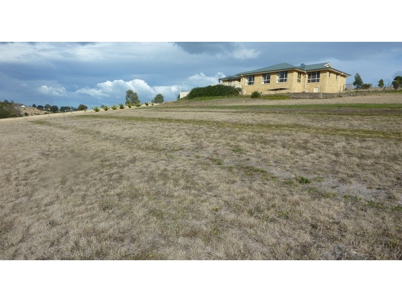 10 Lakeland Drive, Forcett TAS 7173